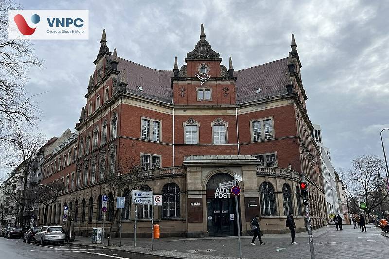 Khám phá Berlin Business School and Innovation (BSBI) Đức